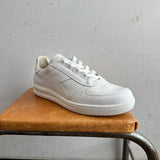 B. ELITE H ITALIA SPORT | WHITE | DIADORA