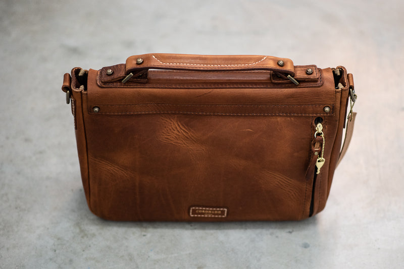 Americana Messenger #201 | Chestnut | Coronado Leather - Manready Mercantile