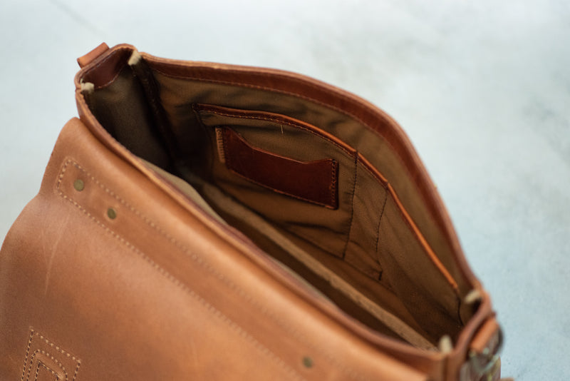 Americana Messenger #201 | Chestnut | Coronado Leather - Manready Mercantile