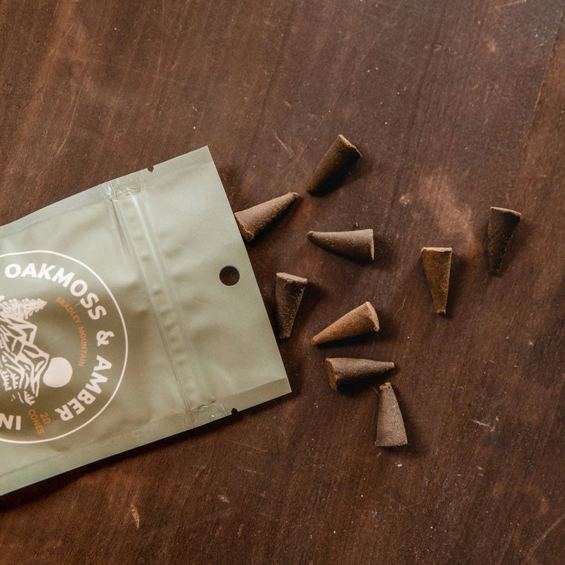 Oakmoss & Amber Incense Cones | Bradley Mountain